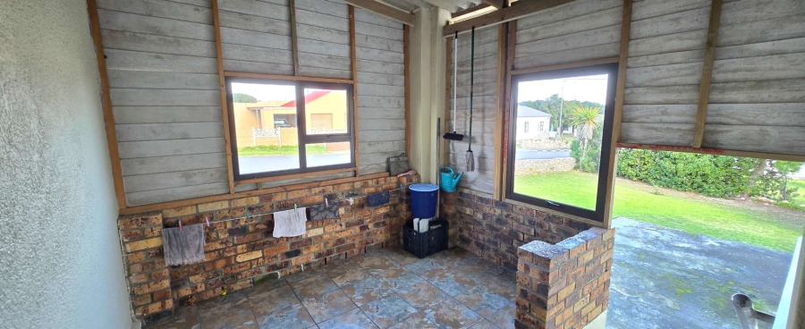 4 Bedroom Property for Sale in Gansbaai Central Western Cape